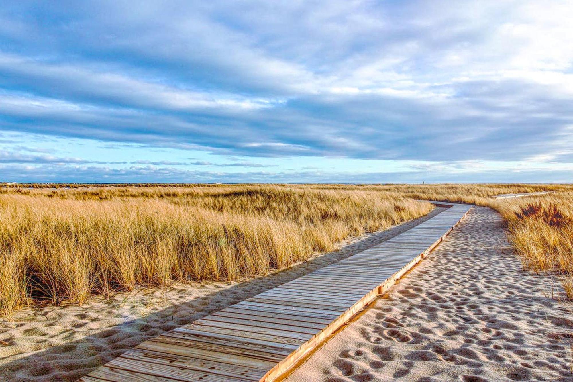 Blue Cottage & Beach Condo Provincetown Room photo